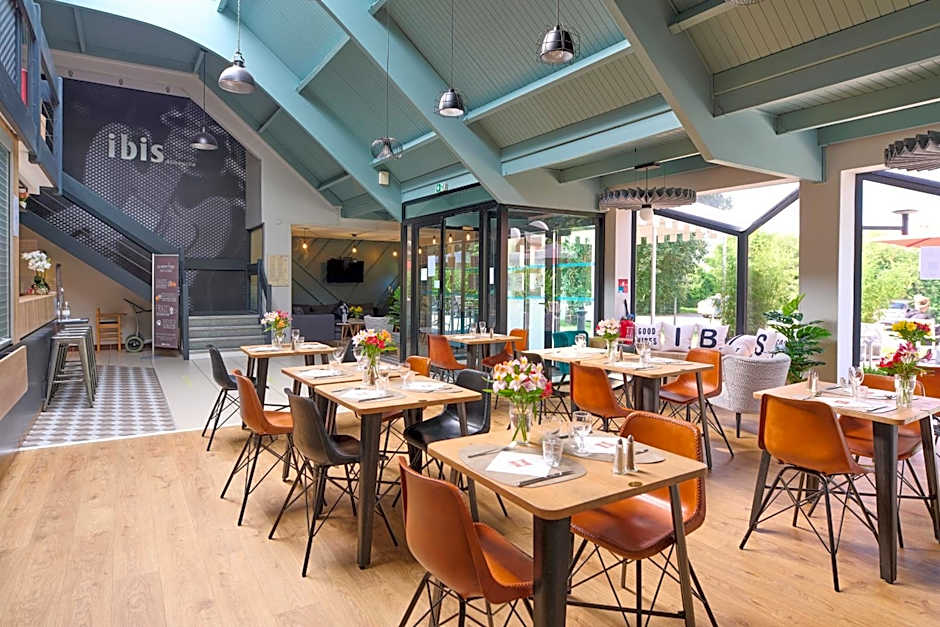 ibis Abbeville