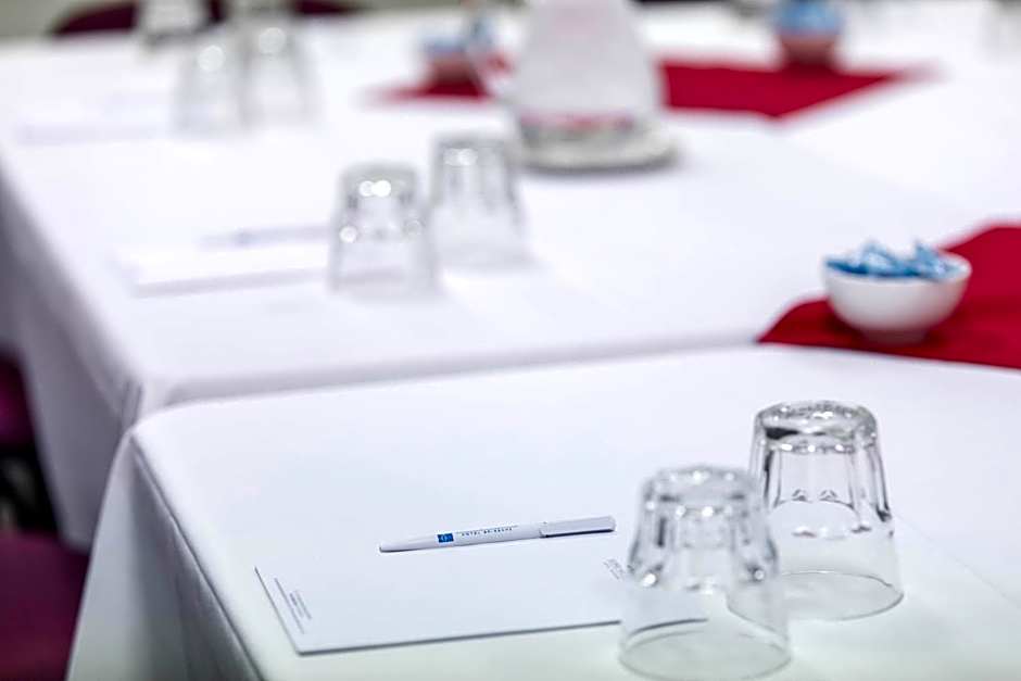 George Hotel Brisbane, Independent Collection by EVT