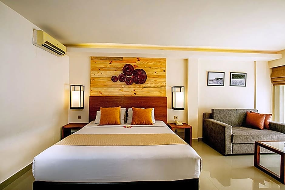 Casa Padma Hotel & Suites