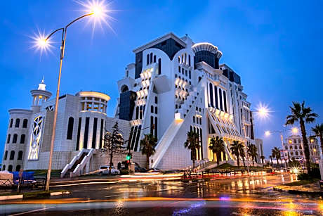 The Grand Gloria Hotel