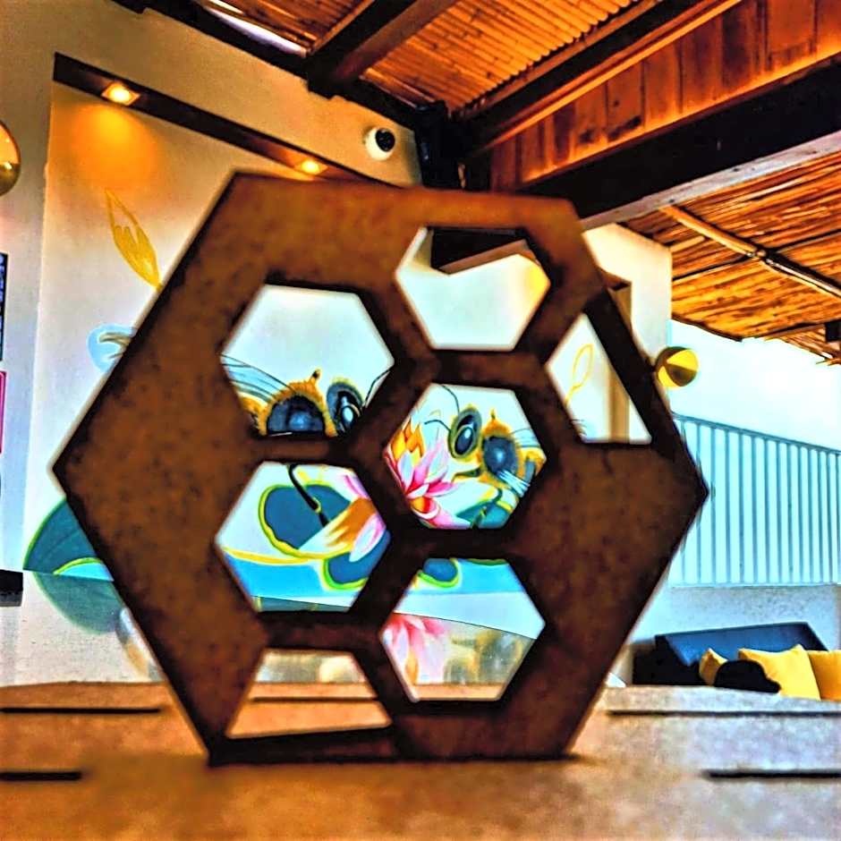 Hotel 12 BEES by Kavia