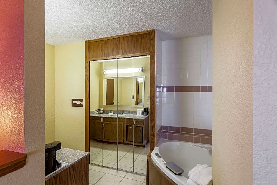 Quality Inn and Suites Lincoln