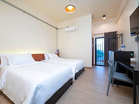 Twin Room with Balcony