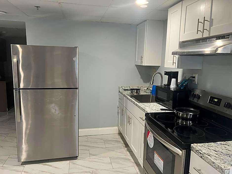 Red Roof PLUS & Suites Virginia Beach - Seaside