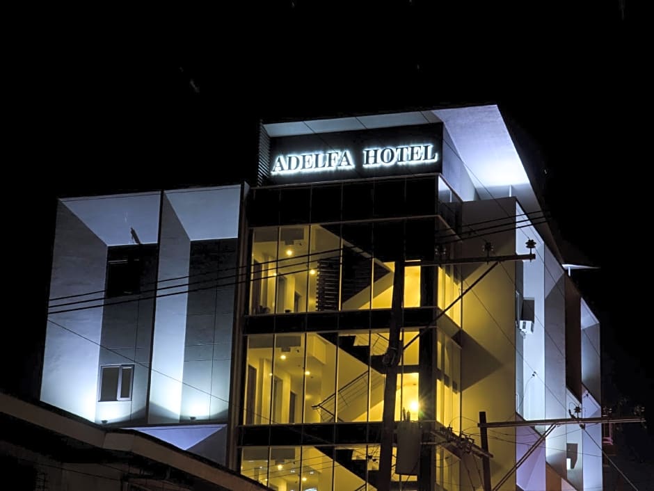 Adelfa Hotel