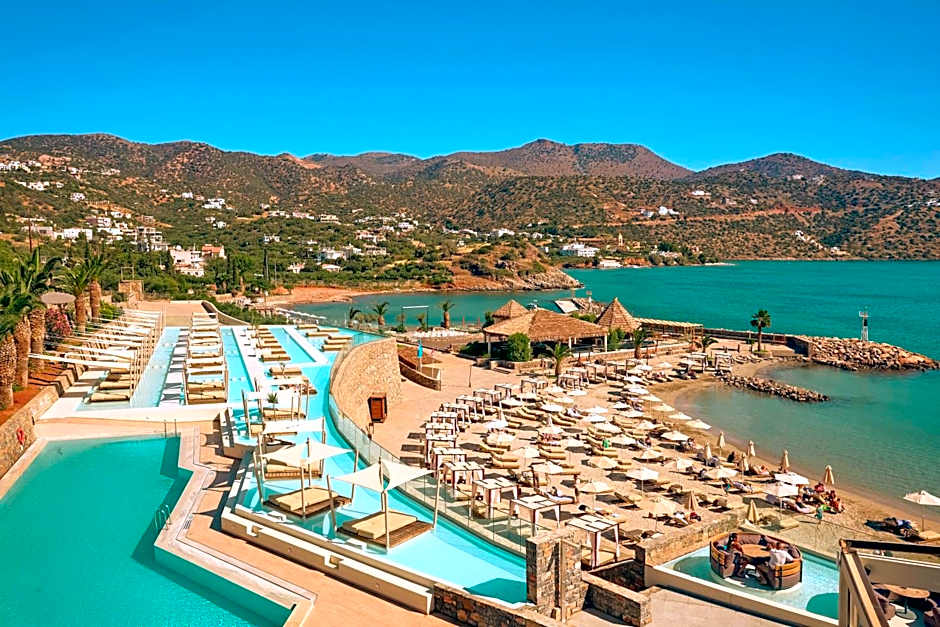 Zeus Eleva Mirabello Bay