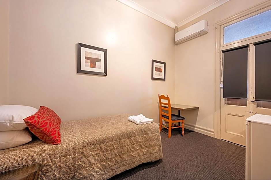 Commercial Travellers House