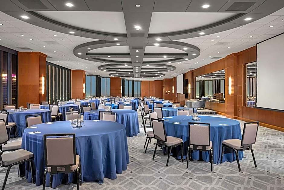 The Marquette Hotel, Curio Collection by Hilton