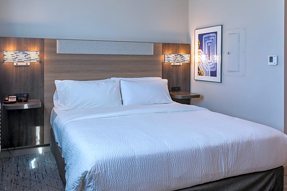 Holiday Inn Express & Suites Englewood - Denver South By IHG