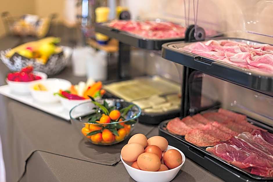 Hotel-Residence- Le Dune Breakfast & private beach included