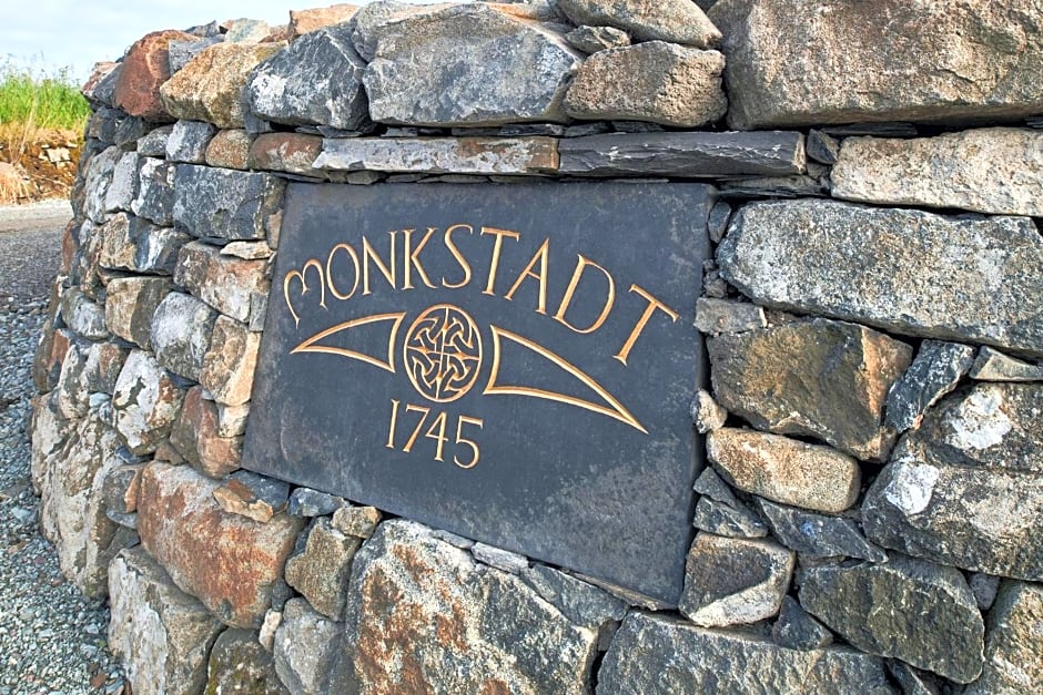 Monkstadt 1745 Restaurant with Rooms