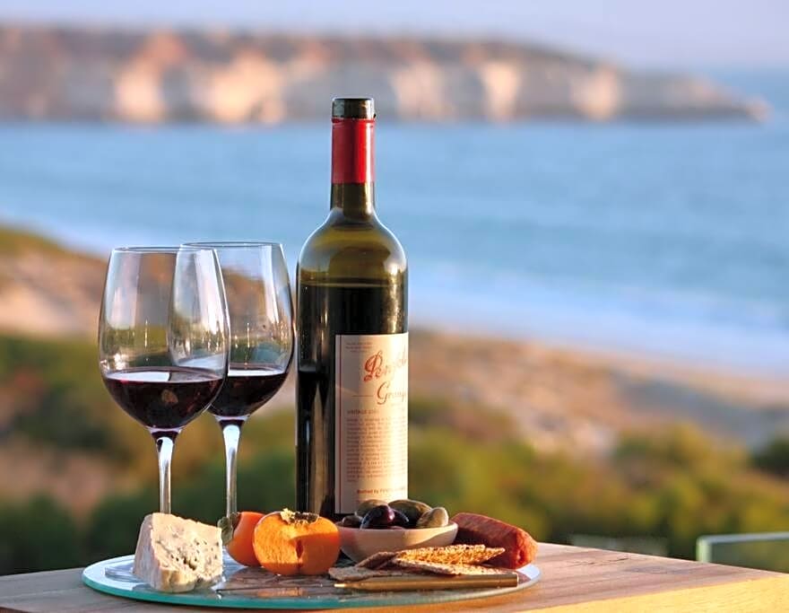 SUNSET CLIFFS luxury stay at Maslin Beach