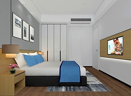2 Bedroom Deluxe Suite