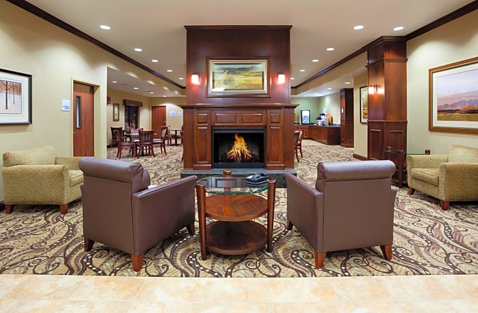 Holiday Inn Express & Suites - Mason City, an IHG Hotel