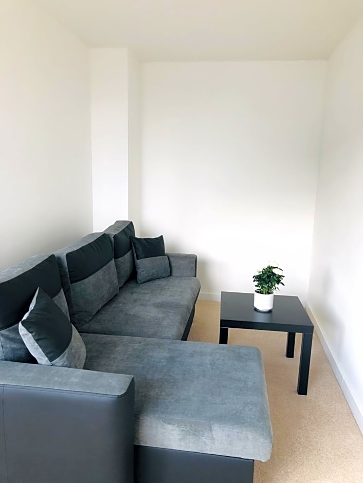 Showcase Apartments - Highcross House Apart Hotel