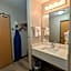 Days Inn & Suites by Wyndham Castle Rock