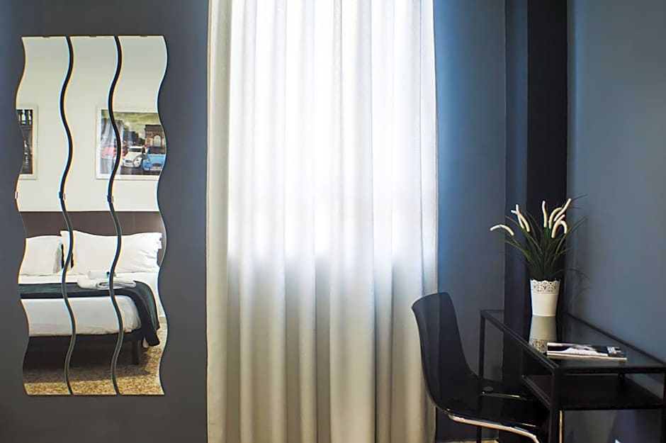 Quart Youth Hostel & Apartments