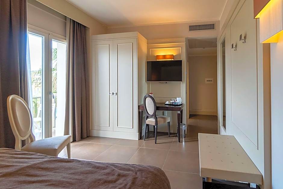 Best Western Plus Hotel Perla Del Porto