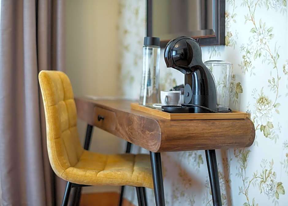 Logis Hotel Restaurante La Casa de Juansabeli