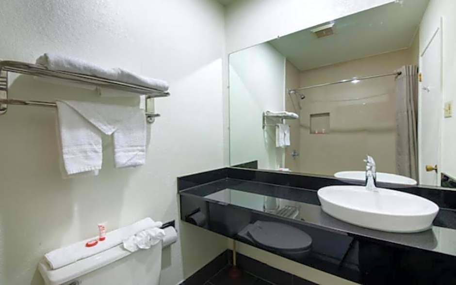 OYO Hotel Irving DFW Airport North