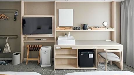 Twin Room with Extra Bed, 3 Adults