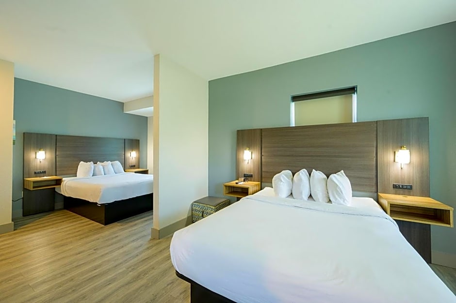 Hawthorn Extended Stay by Wyndham Panama City Beach