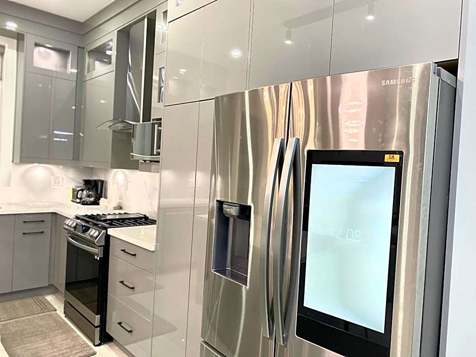 Modern and New house near PNE with Big Garden and Free Parking