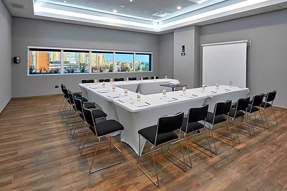 City Express Plus by Marriott Ciudad de Mexico Interlomas