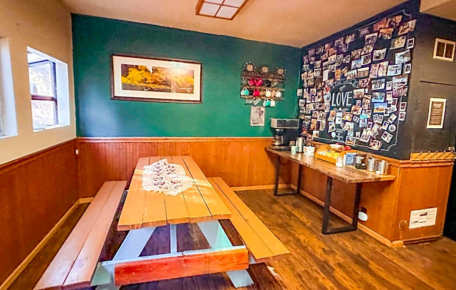 ITH Big Bear Lake Hostel & Retreat Center