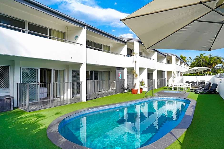 Noosa Parade Holiday Inn