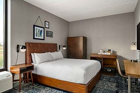 Traditional Room, 1 King Bed (1 King Bed)