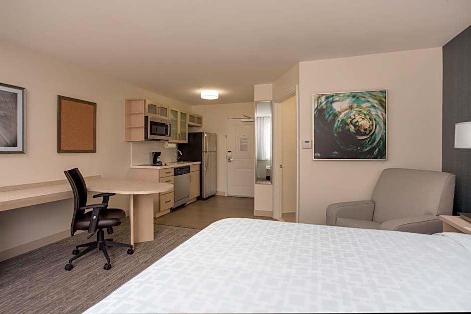 Candlewood Suites Miami Intl Airport - 36th St By IHG