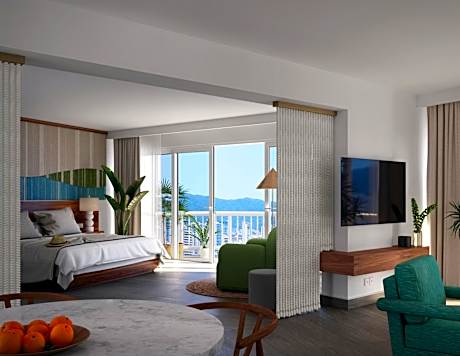 Royal King Suite with Sea View