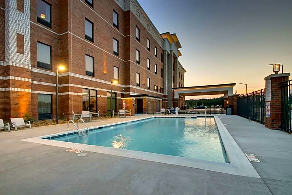 Hampton Inn by Hilton Sneads Ferry North Topsail Beach