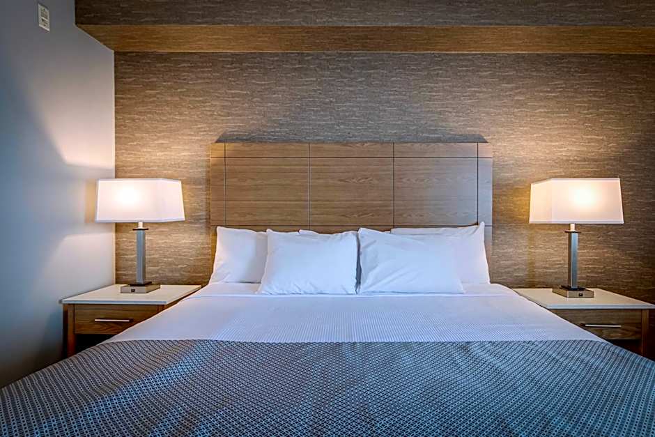 Monte Carlo Inns - Vaughan Suites