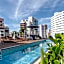 D8 Hotel