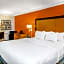 La Quinta Inn & Suites by Wyndham Colorado Springs Garden Of The