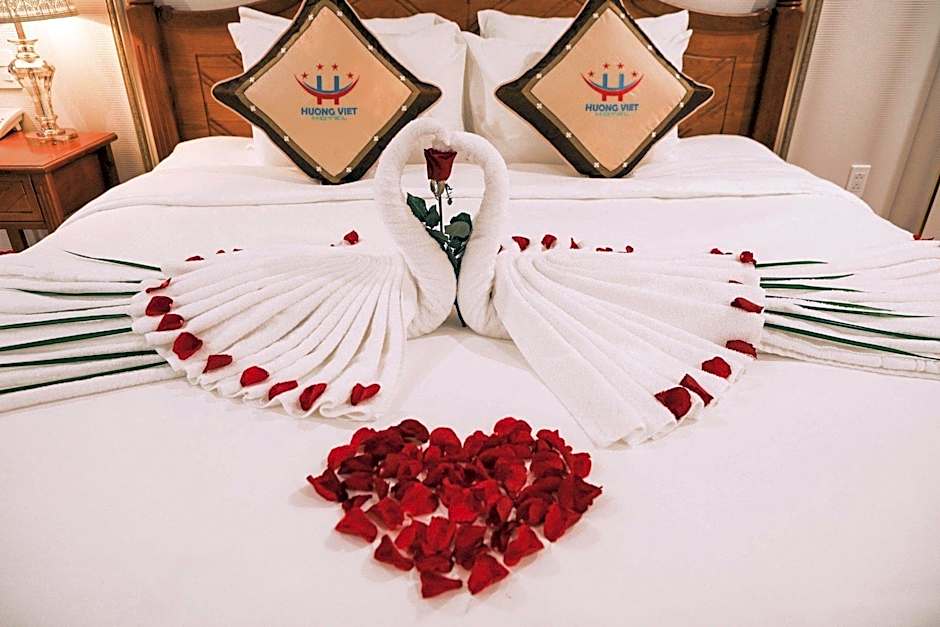 Huong Viet Hotel Quy Nhon - Beachfront