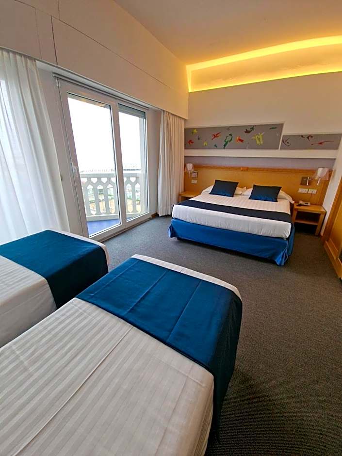 City Hotel