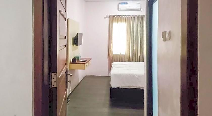 RedDoorz @ Pantai Panjang Bengkulu 2