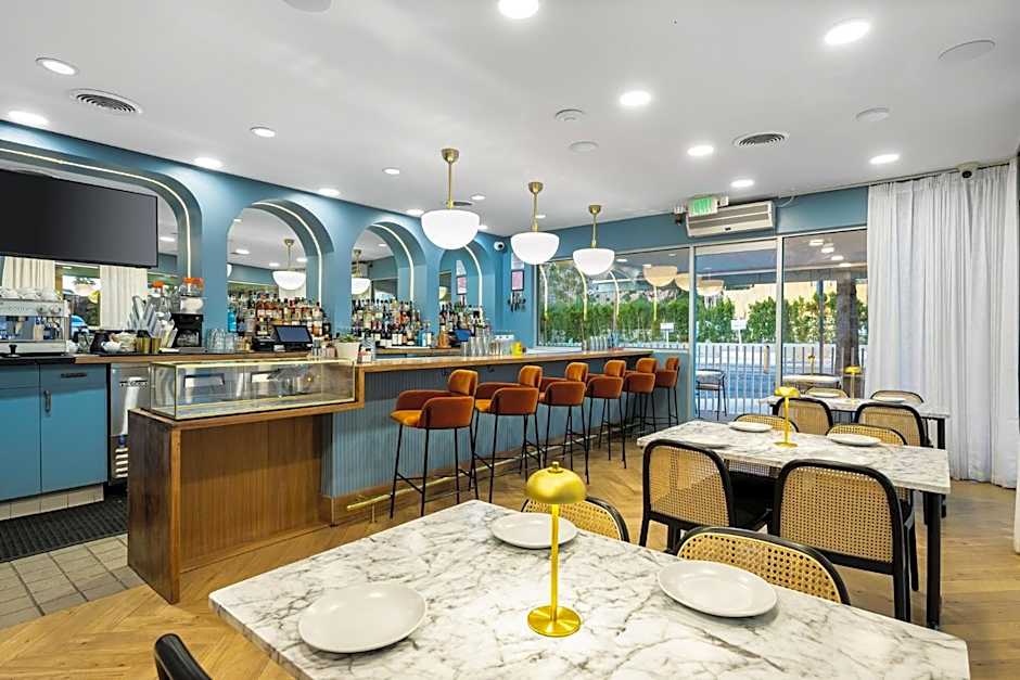 Skylark Hotel