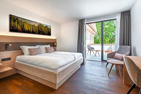 Deluxe Double Room with Balcony