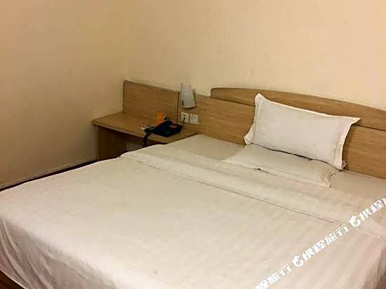 Haixiang Hotel (Guangzhou Baiyun Railway Station)