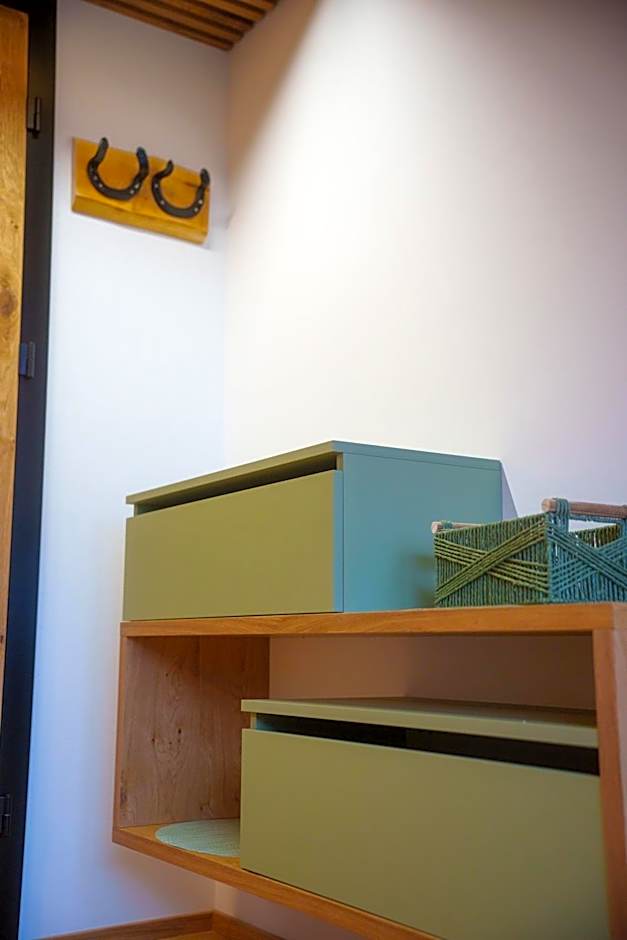 Tourist Farm HOTEL FROST