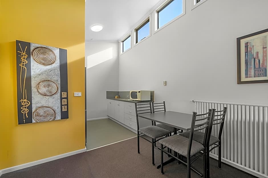 Sovereign Views Apartments