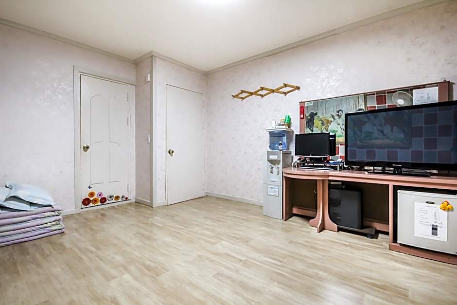 Imsil Okjeongho Motel
