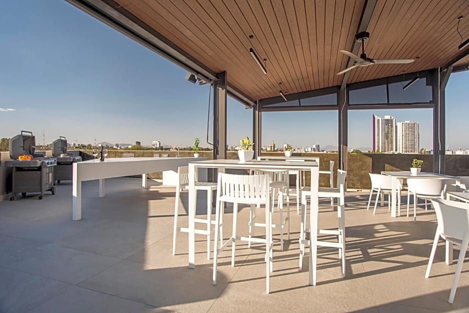 Candlewood Suites Guadalajara Galerias By IHG