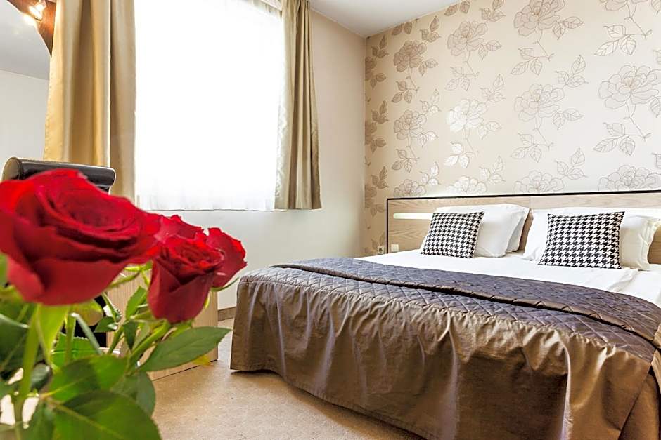 City Avenue Hotel by HMG