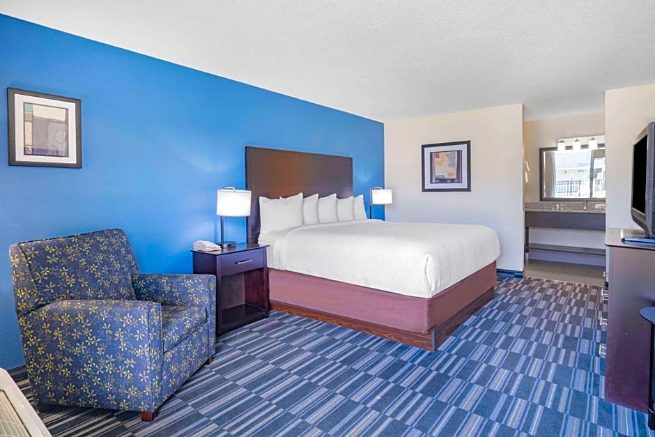 Day Inn and Suites by Wyndham Oxford