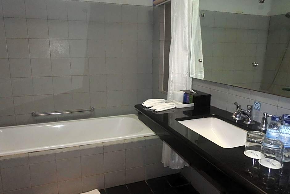 Aston Ketapang City Hotel